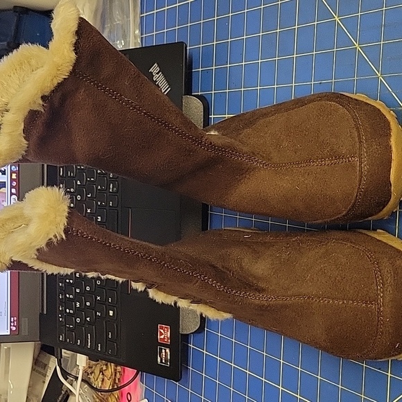 Polaredge Brown Suede Fur Cuff Thinsulate Triple Button Size 10 - Picture 3 of 10